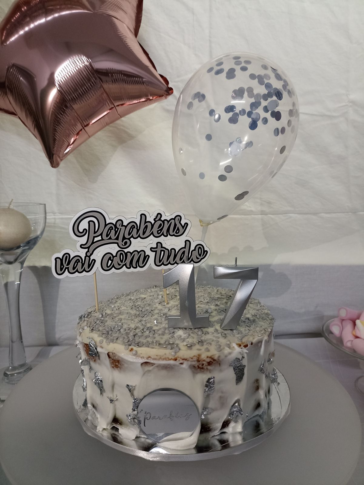 Bolo de aniversário 26